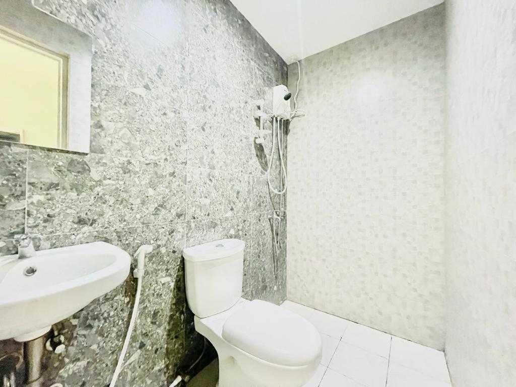 Oyo 1008 Armond Bed And Breakfast Lapu-Lapu City Exterior photo